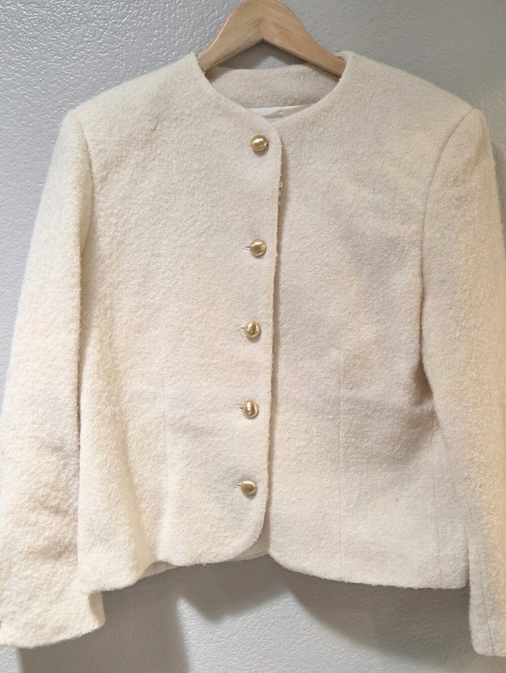 Classic Cream Bouclé Jacket with Gold Buttons